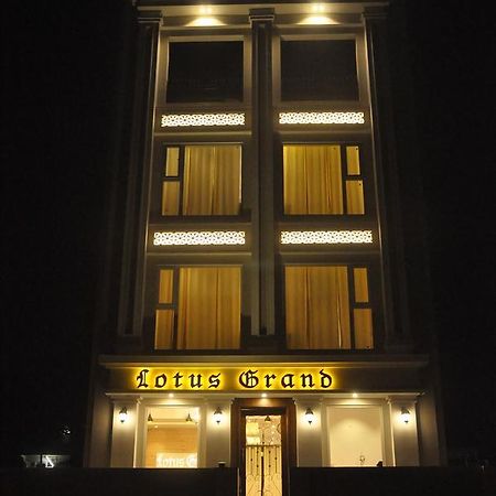 Lotus Grand Akm Ξενοδοχείο Kālka Εξωτερικό φωτογραφία