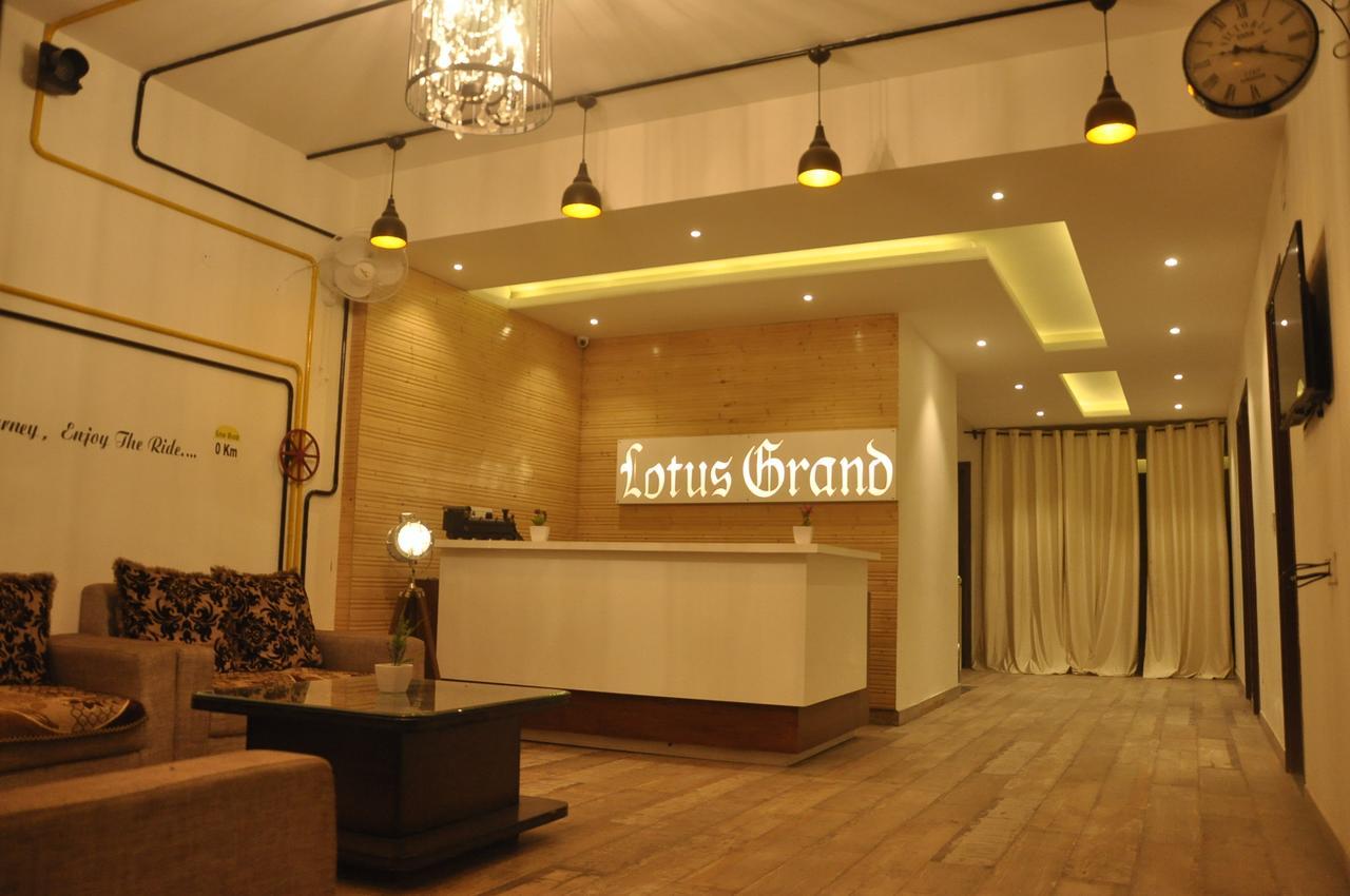 Lotus Grand Akm Ξενοδοχείο Kālka Εξωτερικό φωτογραφία